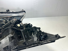 Laden Sie das Bild in den Galerie-Viewer, Frontscheinwerfer Toyota V Full LED Ein Satz Scheinwerfer Headlight SCH9134371172wz