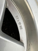 Laden Sie das Bild in den Galerie-Viewer, 1x Alufelge 15 Zoll 7.0" 5x100 35ET Rim Wheel FEL4143571102is