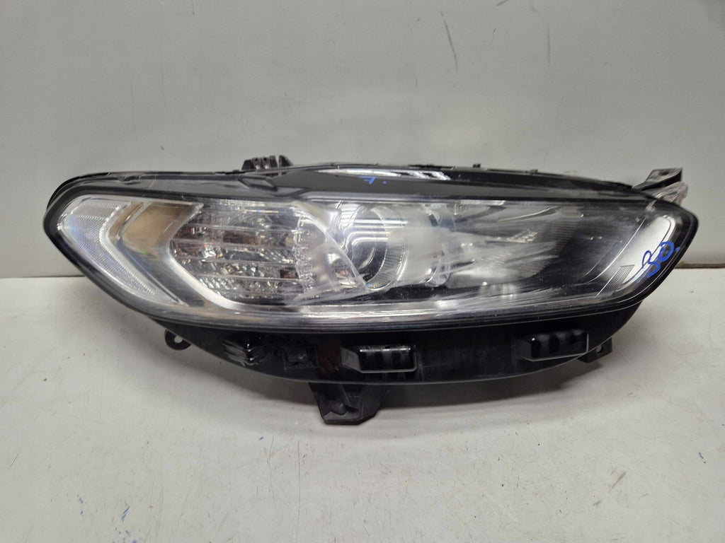 Frontscheinwerfer Ford Mondeo DS7313W029 Rechts Scheinwerfer Headlight SCH6825022266rq