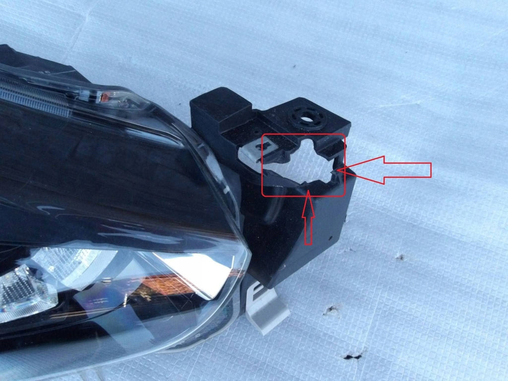 Frontscheinwerfer Mazda D09K51030 Rechts Scheinwerfer Headlight SCH8070882763yr