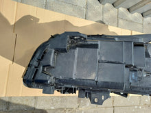 Laden Sie das Bild in den Galerie-Viewer, Frontscheinwerfer Mercedes-Benz W246 A2469066201 Rechts Scheinwerfer Headlight SCH8280878506qb