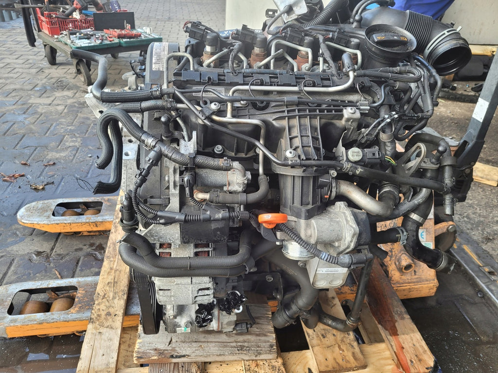 Motor VW Passat B7 Golf VI II CAY 1.6 TDI 116TKm Diesel Engine Komplett