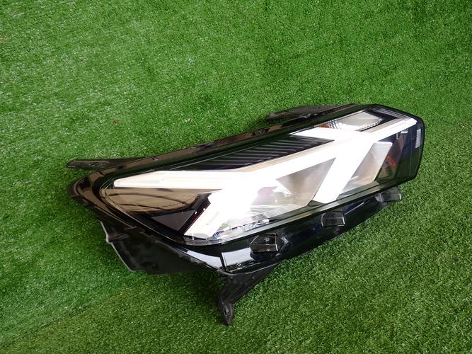 Frontscheinwerfer Dacia Sandero III Logan 260107978R Rechts Headlight SCH7706912514sv