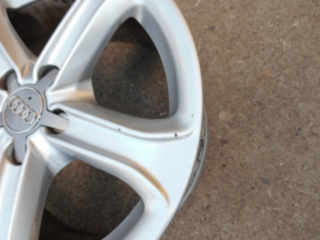 1x Alufelge 17 Zoll 7.5" 5x112 45ET Glanz Silber 8K0601025BK Audi A4 B8