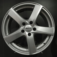 Laden Sie das Bild in den Galerie-Viewer, 4x Alufelge 17 Zoll 7.0" 5x112 48 5ET Glanz Silber Seat Leon Rim Wheel FEL7685856827ft