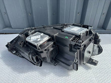 Laden Sie das Bild in den Galerie-Viewer, Frontscheinwerfer VW Touran 5TB941081D LED Links Scheinwerfer Headlight