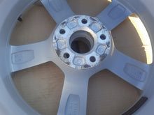 Laden Sie das Bild in den Galerie-Viewer, 1x Alufelge 18 Zoll 8.0&quot; 5x112 39ET 80A601025C Audi Q5 Rim Wheel
