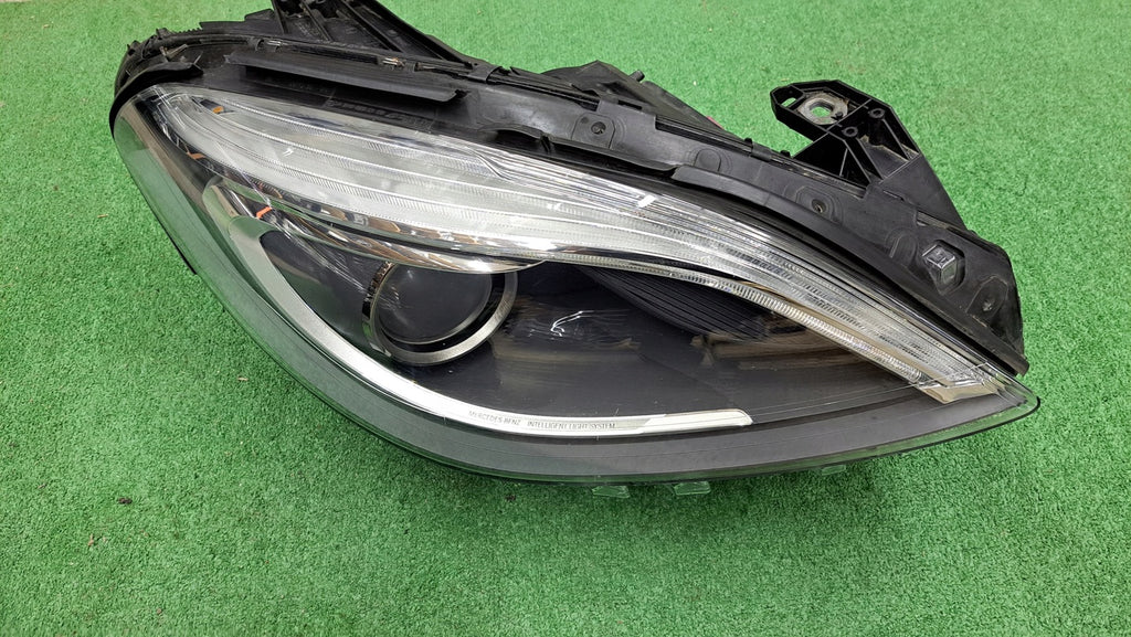 Frontscheinwerfer Mercedes-Benz W246 A2468207861 LED Rechts Headlight