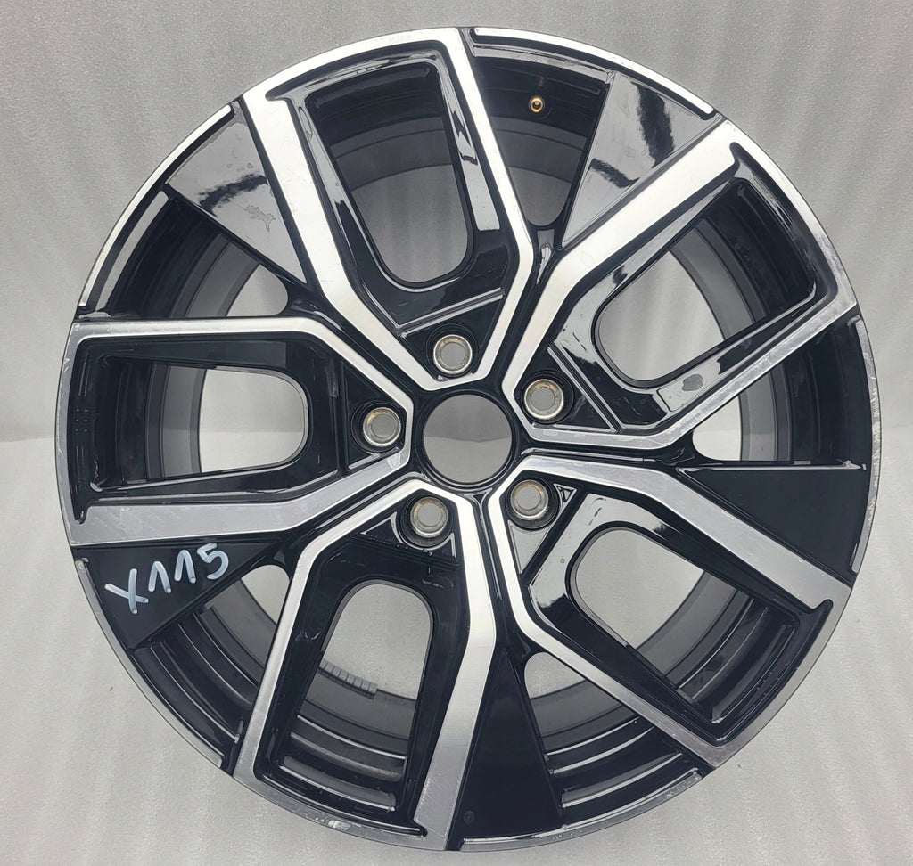 1x Alufelge 18 Zoll 7.5" 5x112 51ET Glanz Schwarz 5H0601025AR VW Golf Viii FEL8105140126cu