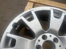 Laden Sie das Bild in den Galerie-Viewer, 1x Alufelge 19 Zoll 5x112 A2044015202 Mercedes-Benz Rim Wheel FEL2400218364yz
