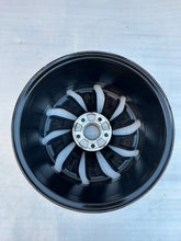 Load image into Gallery viewer, 1x Alufelge 17 Zoll 7.5" 5x112 5H0601025D VW Golf VIII I Rim Wheel FEL9068104590on