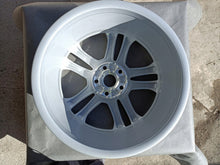 Load image into Gallery viewer, 1x Alufelge 17 Zoll 7.5" 5x108 55ET Glanz Silber DS7C-1007-S2A Ford Mondeo FEL4504822081mv