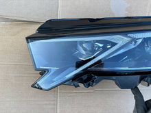 Load image into Gallery viewer, Frontscheinwerfer Skoda Octavia IV 5E4941035 Full LED Links Headlight SCH3794057537ye
