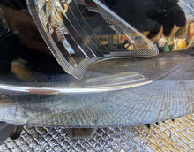 Laden Sie das Bild in den Galerie-Viewer, Frontscheinwerfer Mercedes-Benz W246 A2469066201 Xenon Rechts Headlight SCH2517754790nv