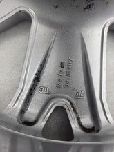 Load image into Gallery viewer, 1x Alufelge 17 Zoll 7.5" 5x110 47ET Glanz Silber 13123257 Opel Zafira Rim Wheel FEL6215366897bd