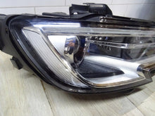 Load image into Gallery viewer, Frontscheinwerfer Audi A3 8V0941006E 90104557 Xenon Rechts Headlight