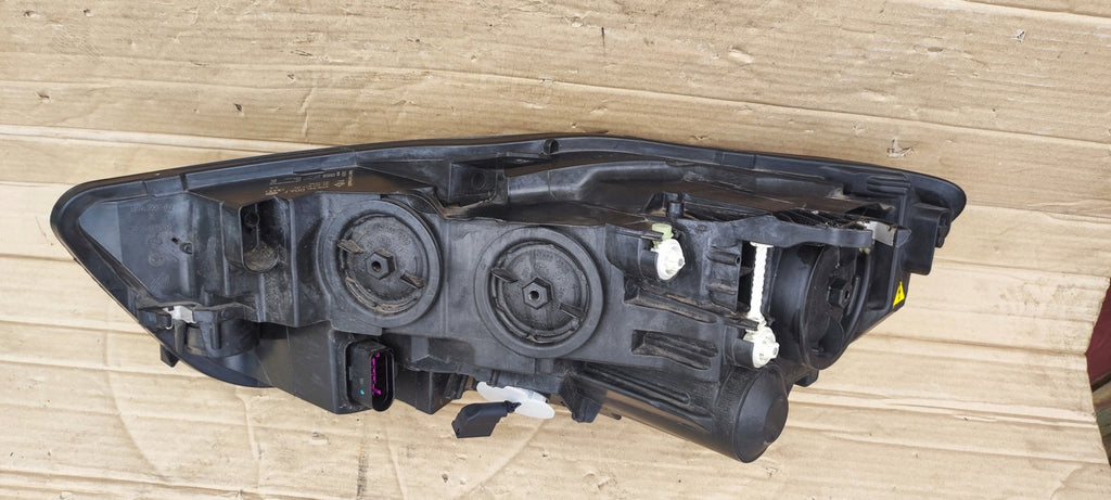 Frontscheinwerfer Audi A6 C7 4G0941006F 4G0941005F Ein Stück (Rechts oder Links)