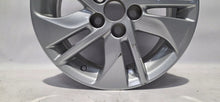 Load image into Gallery viewer, 1x Alufelge 15 Zoll 6.0" 5x114.3 45ET Glanz Silber 42611K0030 Toyota Yaris FEL9027825182pw