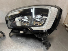 Laden Sie das Bild in den Galerie-Viewer, Frontscheinwerfer Renault Master III 260607867 LED Links Scheinwerfer Headlight SCH2750385829fl