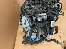 Laden Sie das Bild in den Galerie-Viewer, Motor Audi A4 CYM 2.0 TFSI 252PS 185kW 72Km 2016 Benzin Engine Komplett MOT2804817974pa