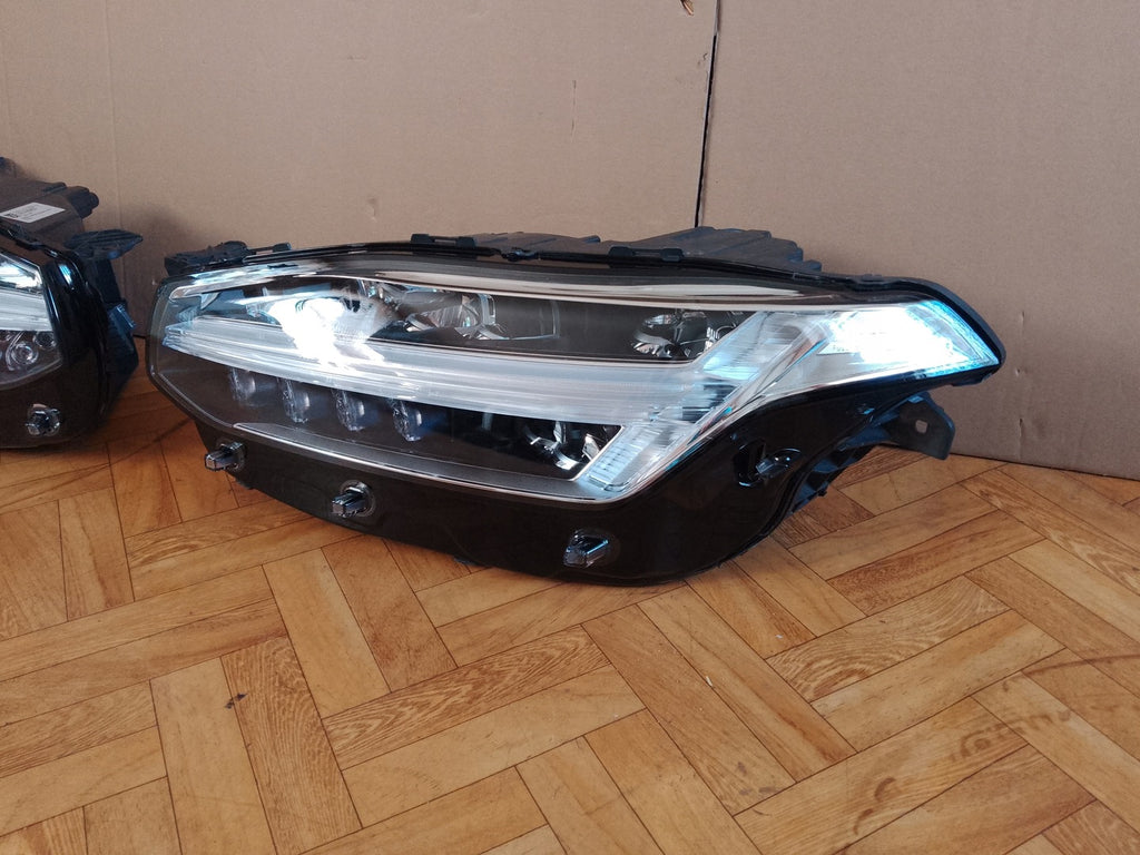 Frontscheinwerfer Volvo Xc90 II 32338953 32338952 Ein Stück (Rechts oder Links)