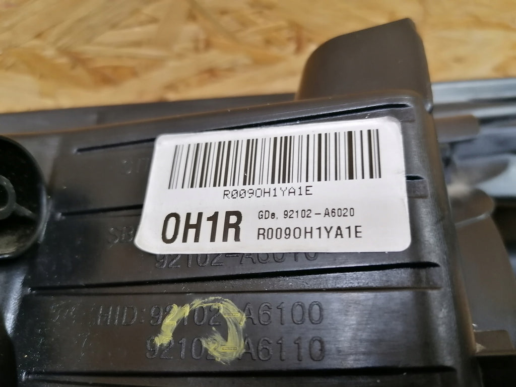 Frontscheinwerfer Hyundai I30 92102-A6020 Rechts Scheinwerfer Headlight SCH4461028404yv