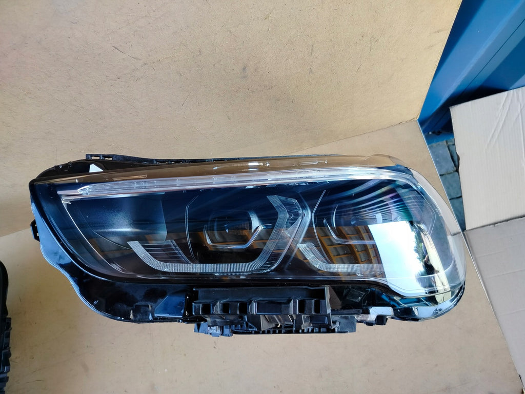 Frontscheinwerfer BMW X1 F48 7472250 5A01171 Full LED Rechts oder Links SCH5153240426ud