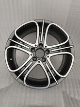 Load image into Gallery viewer, 1x Alufelge 18 Zoll 7.5&quot; 5x112 52ET A2464012202 Mercedes-Benz Rim Wheel