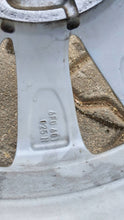 Laden Sie das Bild in den Galerie-Viewer, 1x Alufelge 15 Zoll 5x100 6F0601025N Seat Ibiza I V Rim Wheel FEL9124750843va