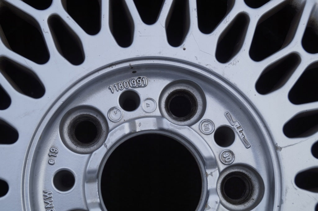 1x Alufelge 15 Zoll 7.0" 5x120 19ET Silber 1180991 BMW E32 E34 Rim Wheel FEL4501197525uo