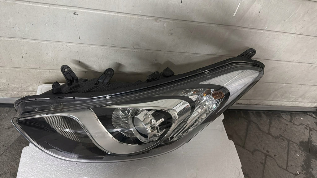 Frontscheinwerfer Hyundai I30 Links Scheinwerfer Headlight SCH2387142262cb