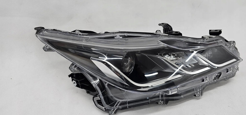 Frontscheinwerfer Toyota Corolla 81110-2T31-00 Rechts Scheinwerfer Headlight
