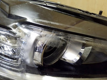 Laden Sie das Bild in den Galerie-Viewer, Frontscheinwerfer Ford Mondeo DS7313W029BE 89908745 Rechts Headlight SCH9297024486hr