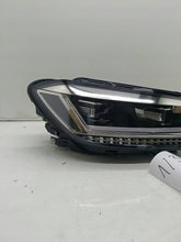 Laden Sie das Bild in den Galerie-Viewer, Frontscheinwerfer VW Touran 5TB941082D LED Rechts Scheinwerfer Headlight SCH6111972831py