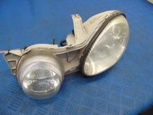Load image into Gallery viewer, Frontscheinwerfer Kia Shuma Links Scheinwerfer Headlight SCH6390259923fv