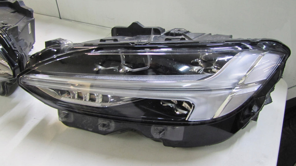 Frontscheinwerfer Volvo S90 V90 32228676 LED Links Scheinwerfer Headlight SCH5931660687rt
