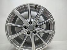 Laden Sie das Bild in den Galerie-Viewer, 1x Alufelge 18 Zoll 8.0" 5x112 46ET Glanz Silber 8Y0601025M Audi A3 Rim Wheel FEL7780631585al