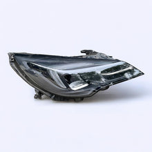 Laden Sie das Bild in den Galerie-Viewer, Frontscheinwerfer Opel Astra LED Rechts Scheinwerfer Headlight