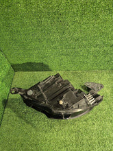 Laden Sie das Bild in den Galerie-Viewer, Frontscheinwerfer Opel Corsa F 39162654 Rechts Scheinwerfer Headlight SCH1669824132tt