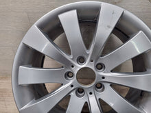 Laden Sie das Bild in den Galerie-Viewer, 1x Alufelge 18 Zoll 8.0&quot; 5x120 30ET BMW 5 F10 Rim Wheel