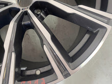 Laden Sie das Bild in den Galerie-Viewer, 1x Alufelge 20 Zoll 10.5&quot; 5x112 40ET 6880047 BMW X5 G05 G06 Rim Wheel