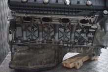 Laden Sie das Bild in den Galerie-Viewer, Motor BMW E65 E66 N62B44A 4.4 333PS 159TKm Benzin Engine Unkomplett