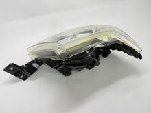 Laden Sie das Bild in den Galerie-Viewer, Frontscheinwerfer Toyota Hilux KLA11248 Rechts Scheinwerfer Headlight SCH8810618918pd