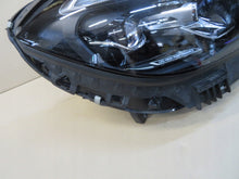 Laden Sie das Bild in den Galerie-Viewer, Frontscheinwerfer Mercedes-Benz W206 A2069060803 LED Rechts Headlight SCH1638769937ri