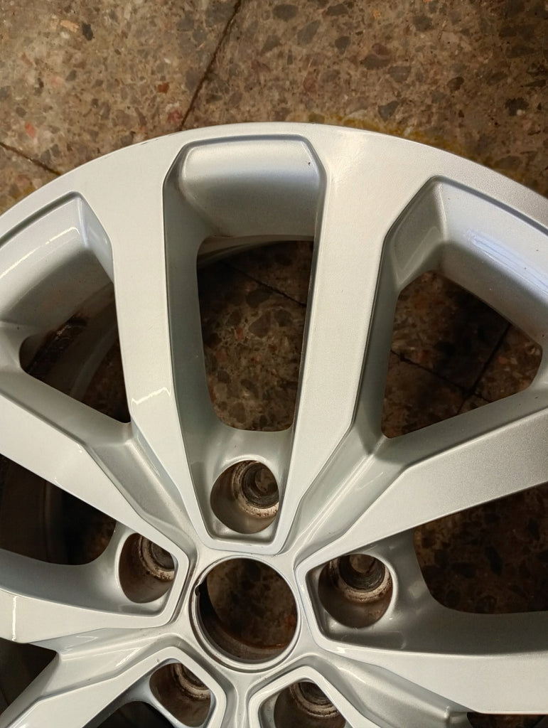1x Alufelge 17 Zoll 7.0" 5x114.3 40ET Glanz Silber 403004615R Renault Rim Wheel FEL2742832831pz