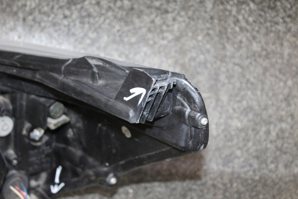 Frontscheinwerfer Toyota Hilux LED Ein Stück (Rechts oder Links) Headlight SCH9974647243kc