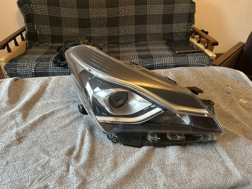 Frontscheinwerfer Toyota Yaris OD-199 LED Rechts Scheinwerfer Headlight SCH8971855705fo
