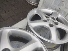 Load image into Gallery viewer, 4x Alufelge 16 Zoll 6.0&quot; 5x114.3 50ET Silber Mazda Rim Wheel