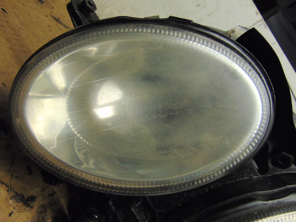 Frontscheinwerfer Mercedes-Benz W211 5DV008290-00 Xenon Links Headlight SCH2141642517cc