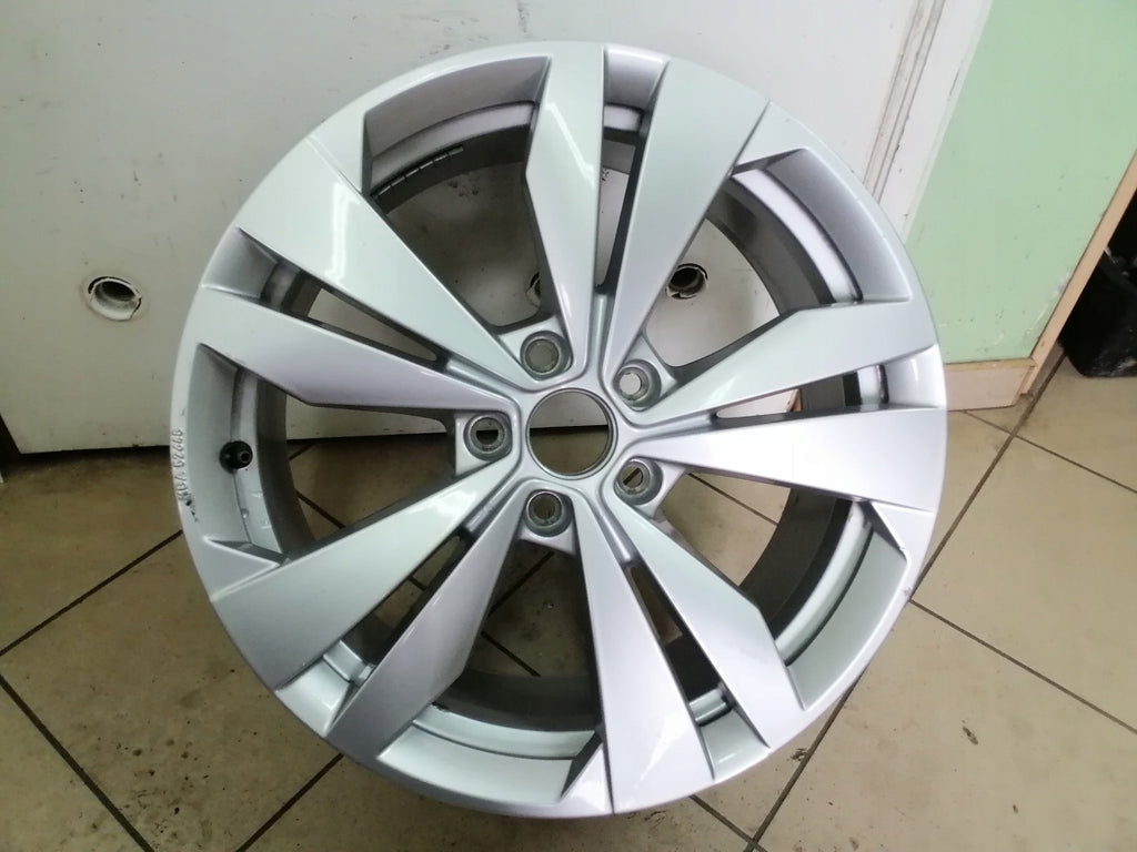1x Alufelge 18 Zoll 7.5" 5x112 50ET Glanz Silber 10A071498 VW I Rim Wheel FEL3795461993qf